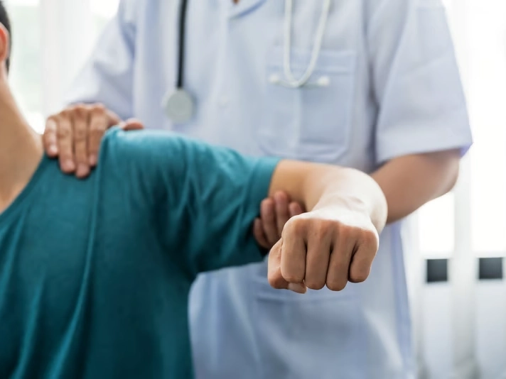 Professional Back Pain Relief services by Advanced Injury Care Clinic in Hermitage, TN — licensed Chiropractor provider